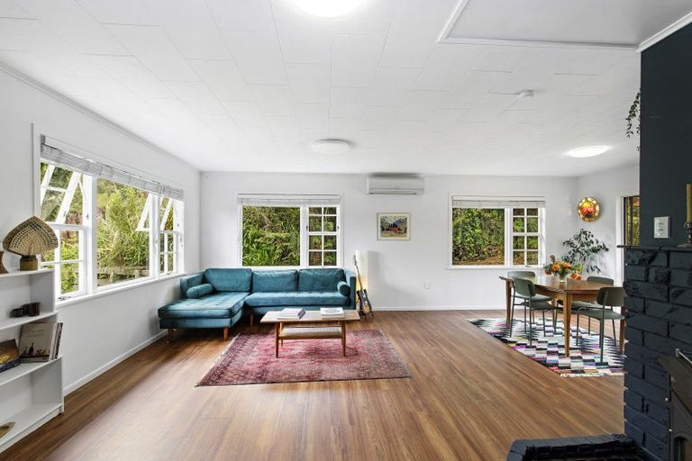 Photo of property in 53 Lowry Crescent, Stokes Valley, Lower Hutt, 5019