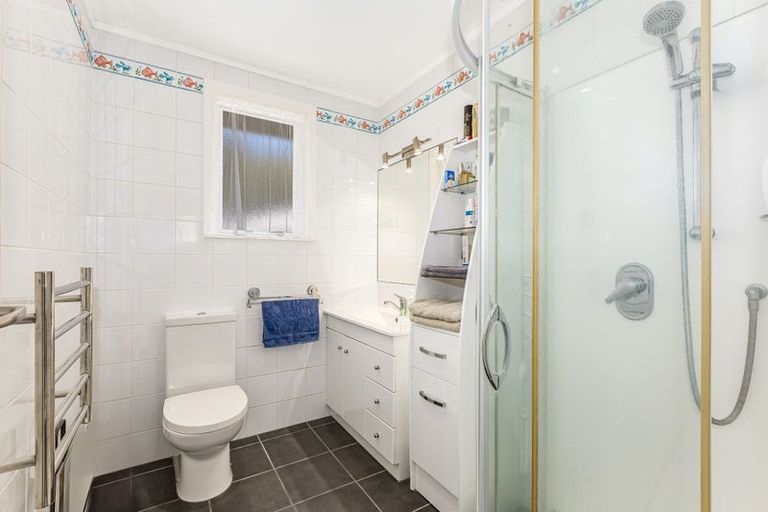 Photo of property in 3 Glen Alice Grove, Naenae, Lower Hutt, 5011