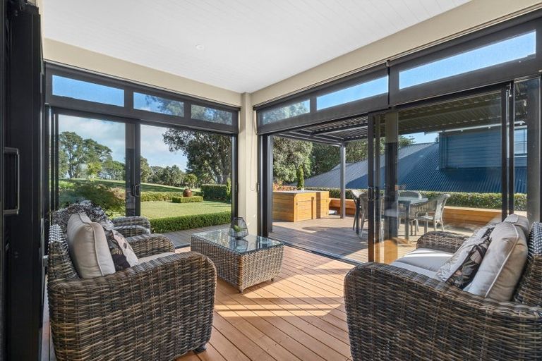 Photo of property in 19 Kotare Drive, Waiwhakaiho, New Plymouth, 4312