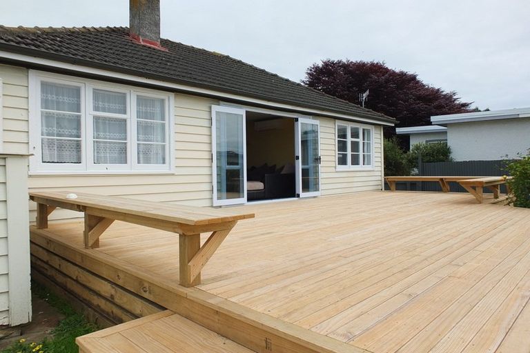 Photo of property in 37 Robinson Street, Foxton, 4814