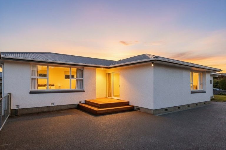 Photo of property in 75 Stanbury Avenue, Somerfield, Christchurch, 8024