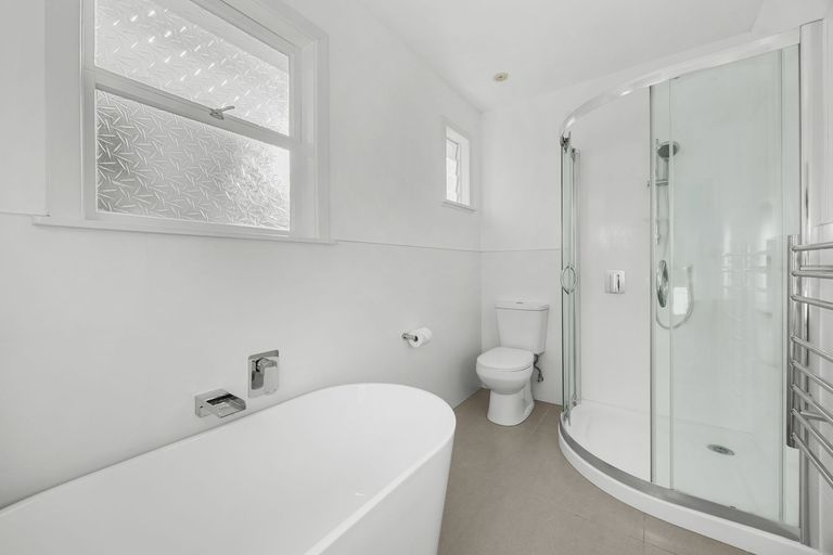 Photo of property in 1/23 Okareka Place, Pakuranga Heights, Auckland, 2010