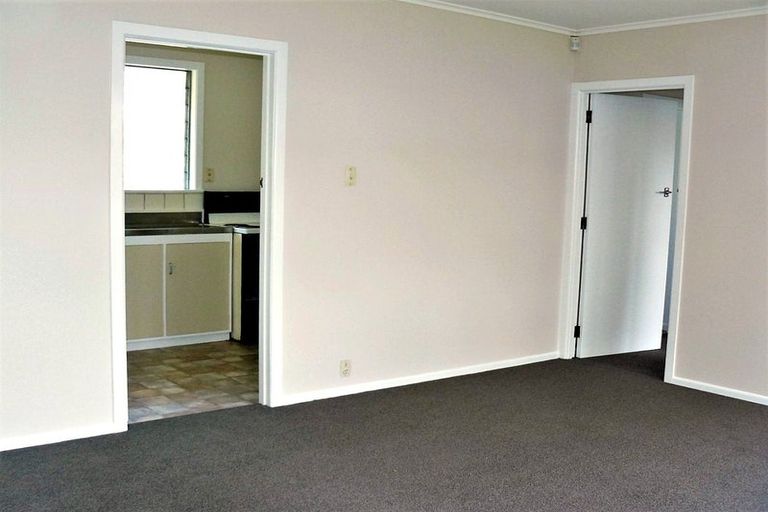 Photo of property in 105 Titirangi Road, New Lynn, Auckland, 0600