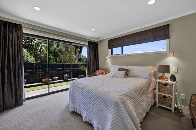 Photo of property in 9d Wilton Street, Westown, New Plymouth, 4310