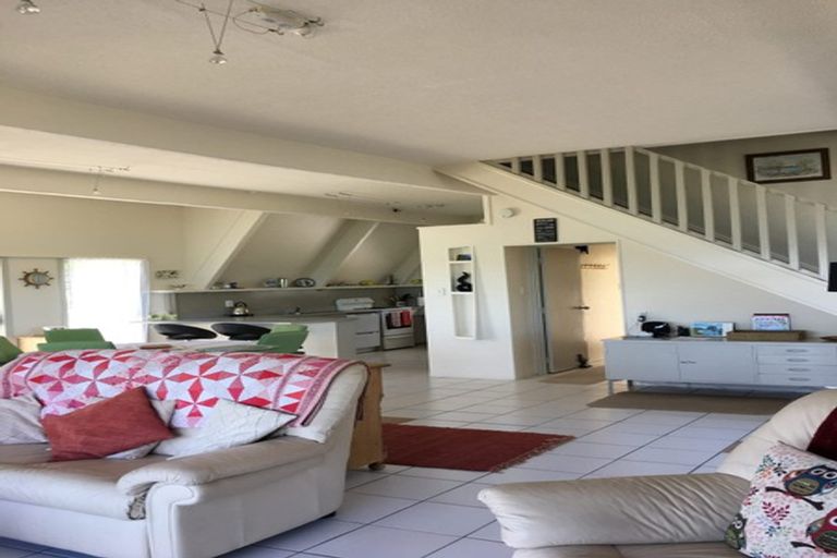 Photo of property in 473 Hibiscus Coast Highway, Orewa, 0931