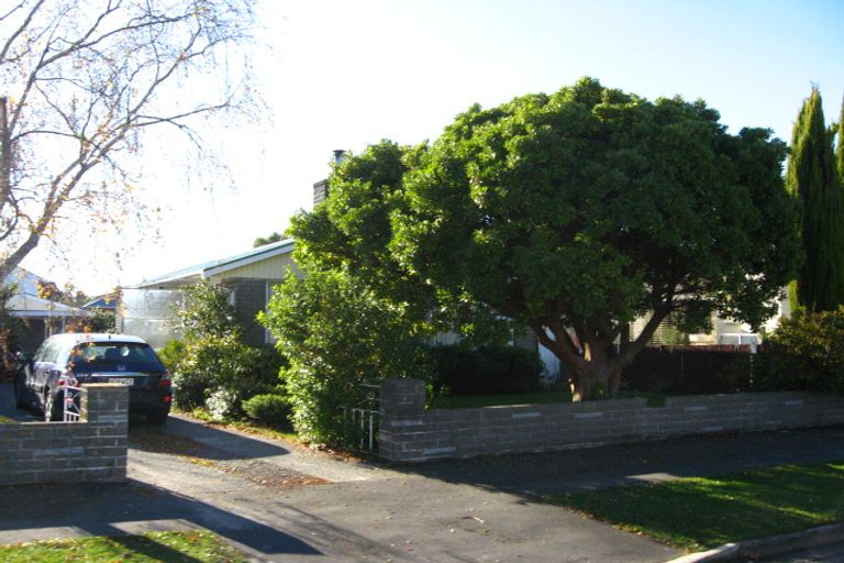 Photo of property in 28 Hurunui Street, Cracroft, Christchurch, 8025