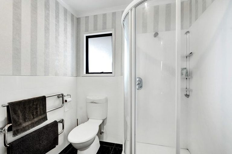 Photo of property in 1d Silvan Place, Bell Block, New Plymouth, 4312