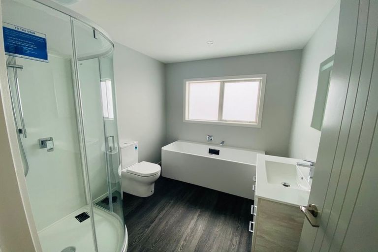 Photo of property in 36 Queen Charlotte Drive, Aotea, Porirua, 5024