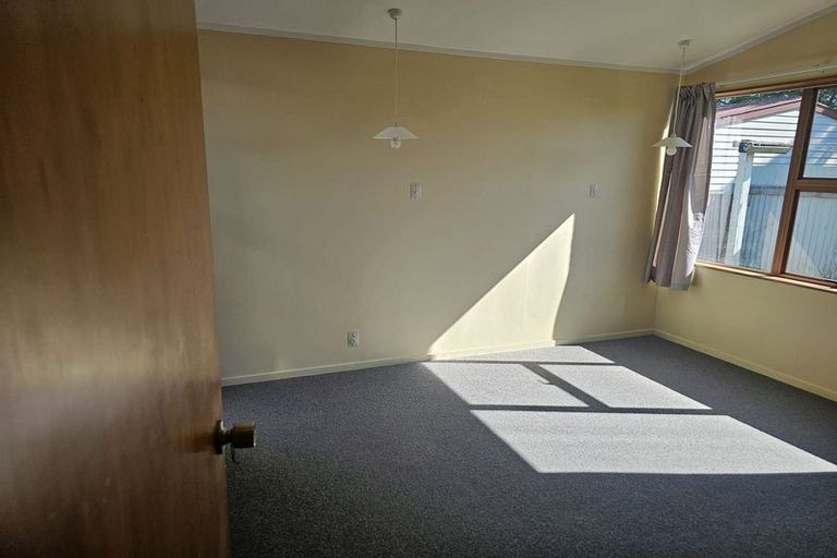 Photo of property in 3/29 Rimu Street, New Lynn, Auckland, 0600