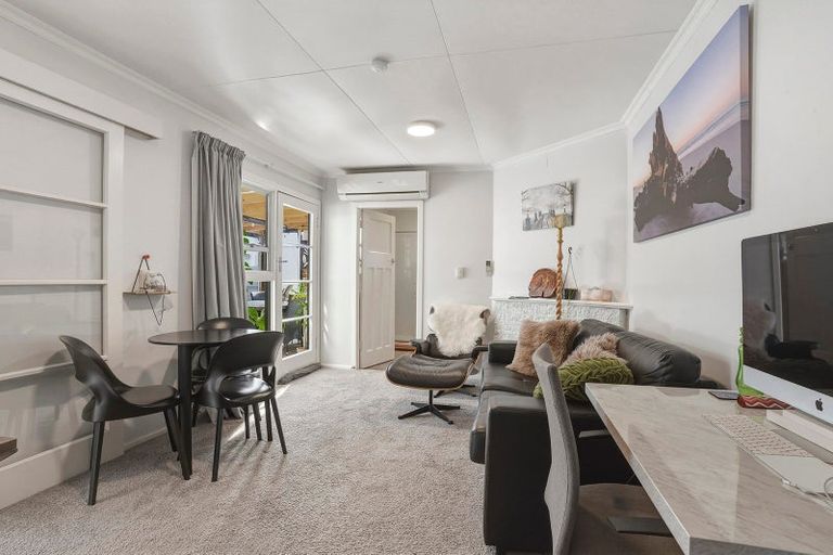 Photo of property in 37 Prince Albert Road, Saint Kilda, Dunedin, 9012