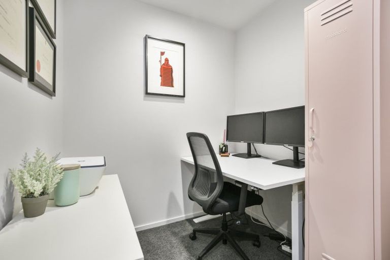 Photo of property in 20b Rarangi Way, Owhiro Bay, Wellington, 6023