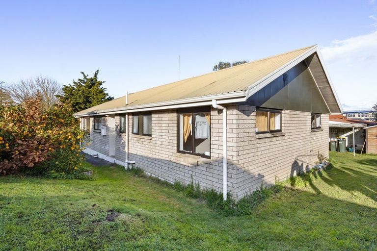 Photo of property in 6 Denz Street, Maeroa, Hamilton, 3200