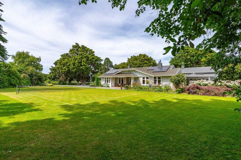 Photo of property in 152 No 1 Line, Tauwharenikau, Featherston, 5771