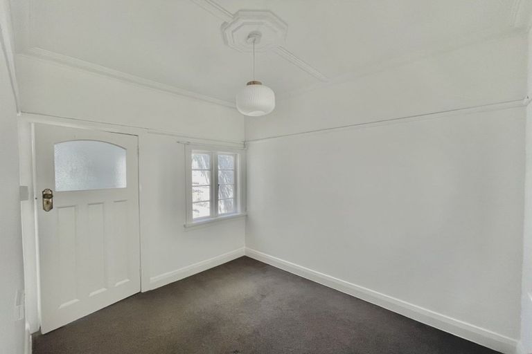 Photo of property in 3/136 Evans Bay Parade, Roseneath, Wellington, 6021