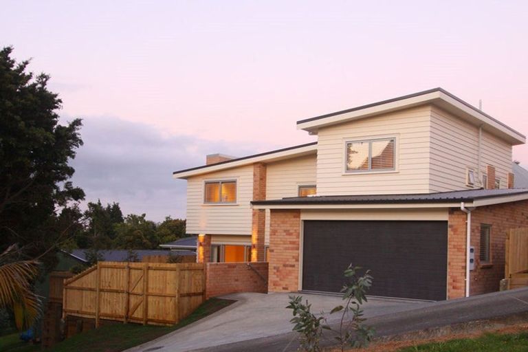 Photo of property in 45j Brandon Road, Glen Eden, Auckland, 0602