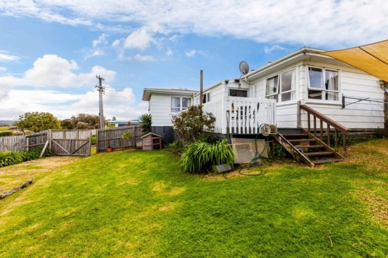 Photo of property in 5 Brigitte View, Snells Beach, 0920