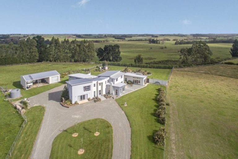 Photo of property in 175 Kennedys Hill Road, Cust, Rangiora, 7471