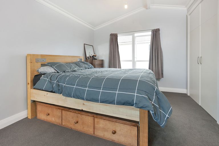 Photo of property in 1/23 Brandon Road, Glen Eden, Auckland, 0602