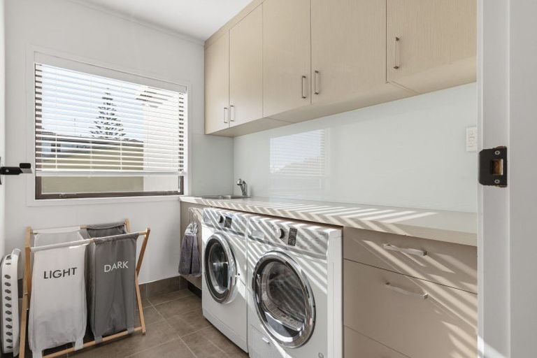 Photo of property in 670 Papamoa Beach Road, Papamoa Beach, Papamoa, 3118