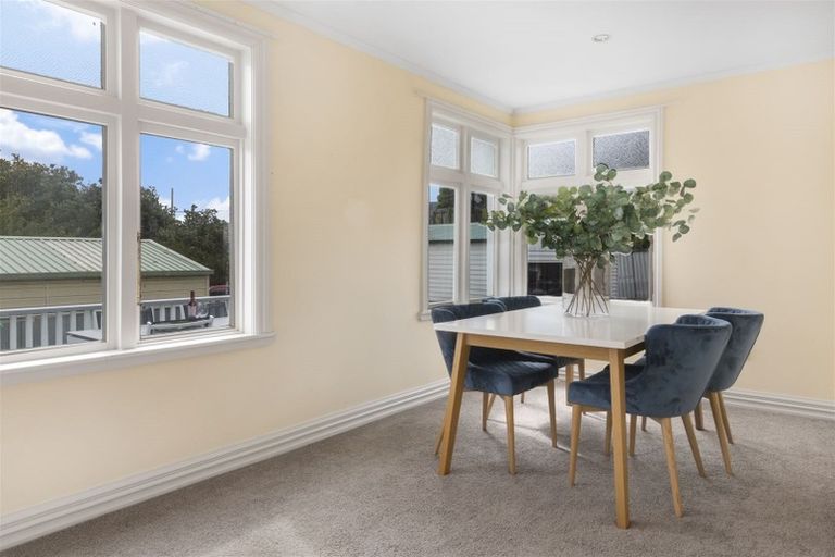 Photo of property in 102 Wexford Road, Miramar, Wellington, 6022