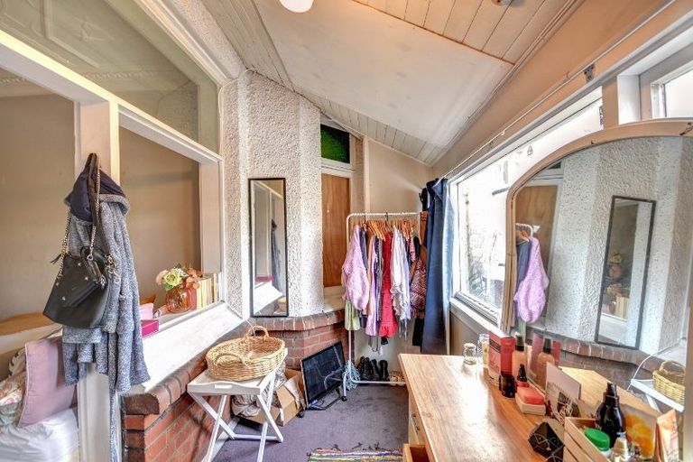 Photo of property in 40 Manor Place, Dunedin Central, Dunedin, 9016