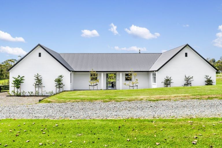 Photo of property in 245 Muriwai Valley Road, Muriwai, Waimauku, 0881