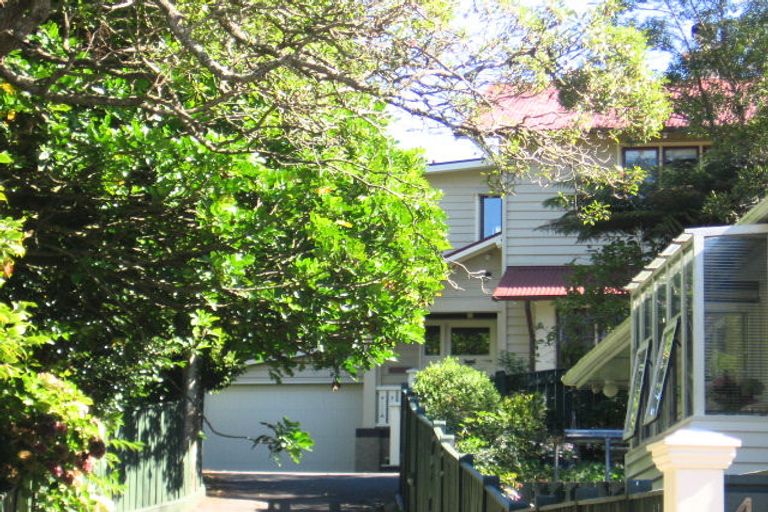 Photo of property in 46 Nicholson Road, Khandallah, Wellington, 6035