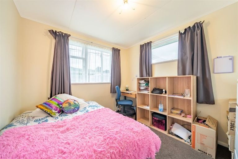 Photo of property in 12 Benge Crescent, Clouston Park, Upper Hutt, 5018