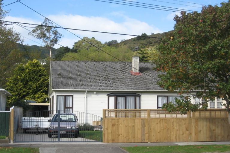 Photo of property in 72 Waddington Drive, Naenae, Lower Hutt, 5011