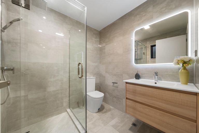 Photo of property in 29c Hywell Place, Manurewa, Auckland, 2102