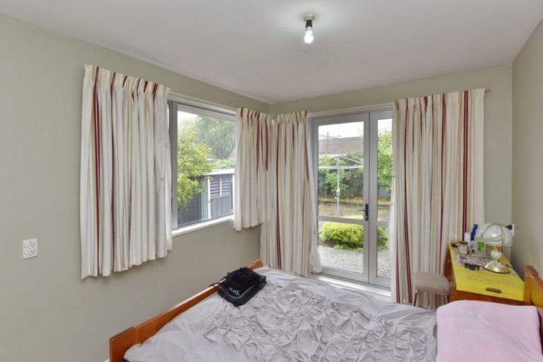 Photo of property in 14 Johns Road, Rangiora, 7400