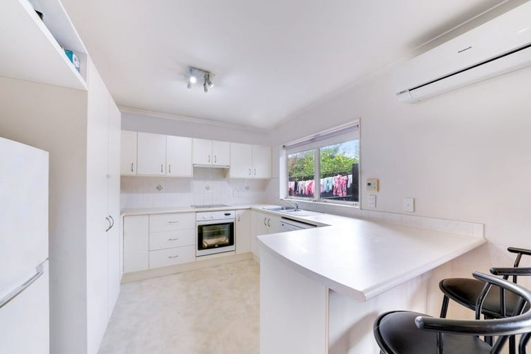 Photo of property in 12 Emmerdale Avenue, Papakura, 2110