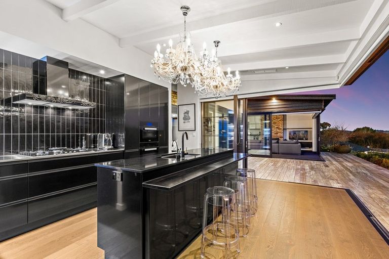 Photo of property in 8 Laly Haddon Place, Matakana, Warkworth, 0985