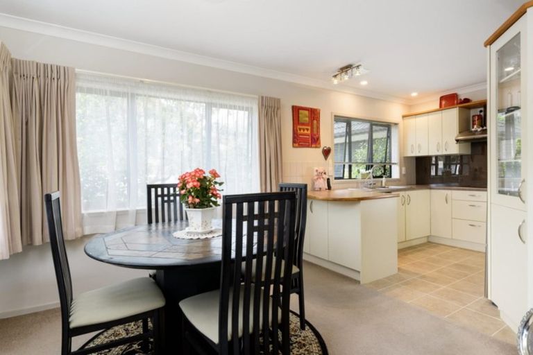 Photo of property in 13 Dowman Place, Te Puke, 3119