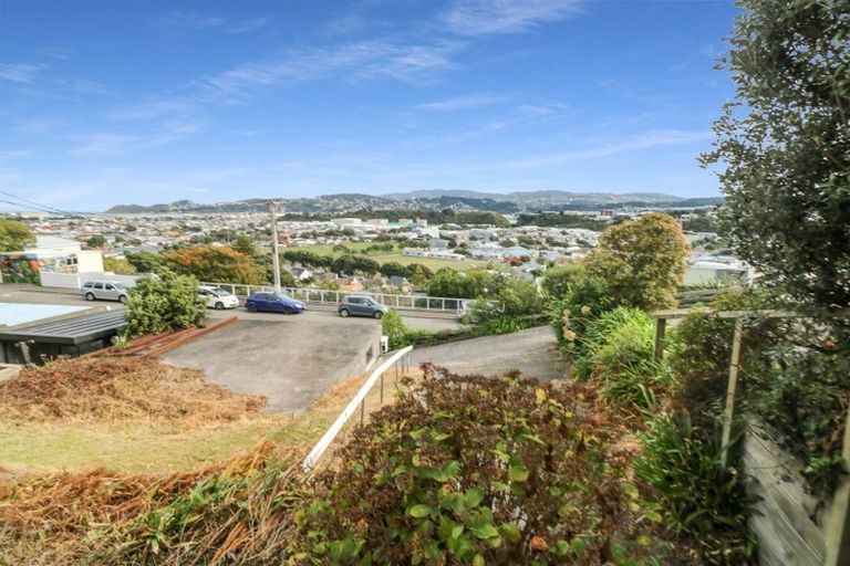 Photo of property in 37 Townsend Road, Miramar, Wellington, 6022