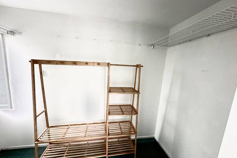 Photo of property in 2/38 Gulf View Road, Murrays Bay, Auckland, 0630