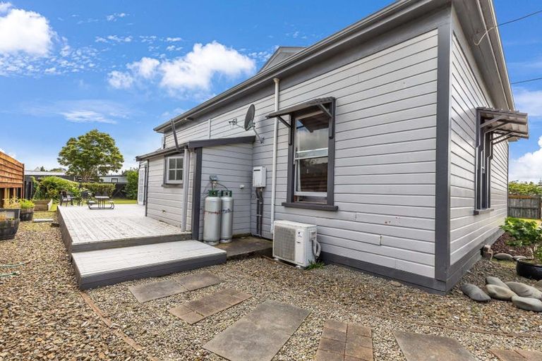 Photo of property in 1 Tamar Street, Rongotea, 4476