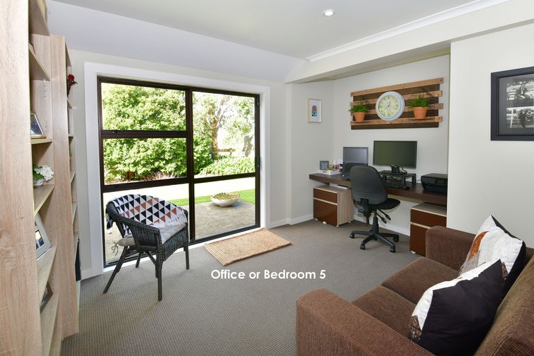 Photo of property in 56 Monowai Road, Wainui, Silverdale, 0994