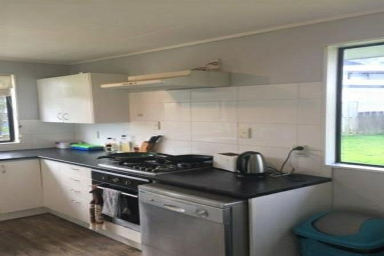 Photo of property in 17 Crystal Place, Pukehangi, Rotorua, 3015