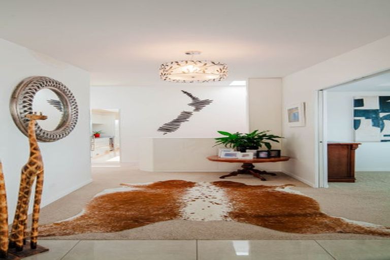 Photo of property in 93 Easther Crescent, Kew, Dunedin, 9012