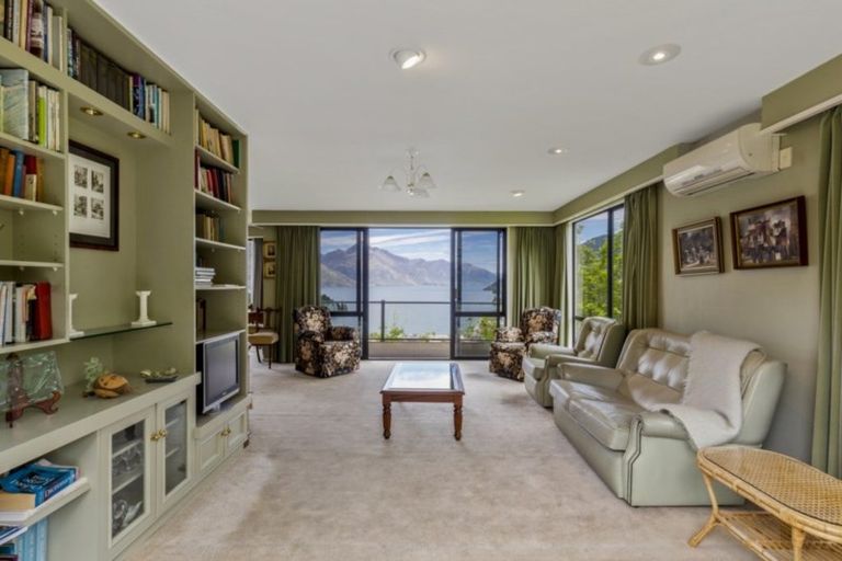 Photo of property in 47 Kent Street, Queenstown, 9300