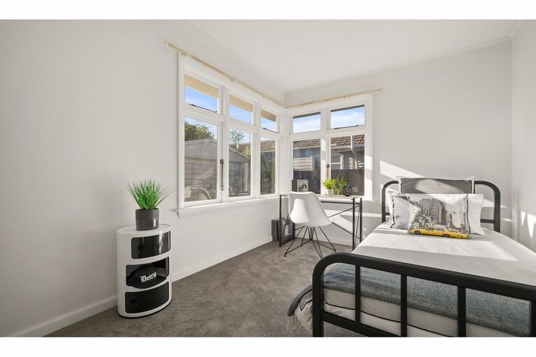 Photo of property in 141 Bower Avenue, New Brighton, Christchurch, 8083