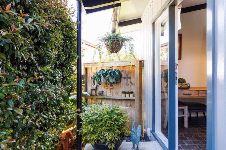 Photo of property in 7 Dampier Avenue, Awapuni, Palmerston North, 4412