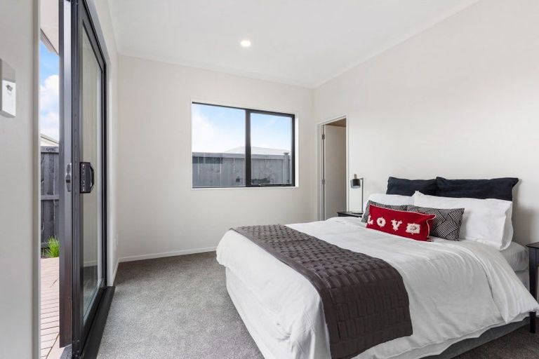 Photo of property in 11 Arahi Road, Clevedon, 2582