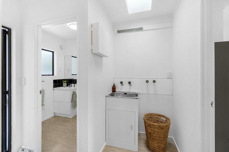 Photo of property in 642a Whangaparaoa Road, Stanmore Bay, Whangaparaoa, 0932