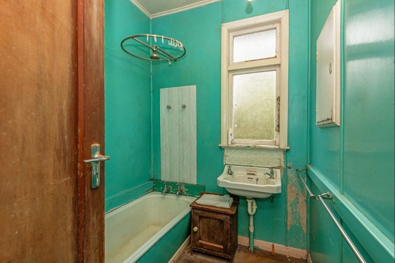 Photo of property in 12 Kensington Road, Marton, 4710