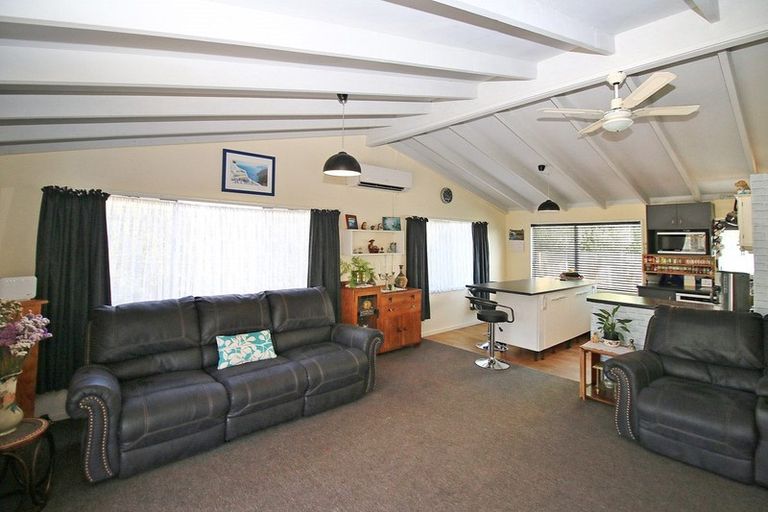 Photo of property in 9 Menzies Place, Paeroa, 3600