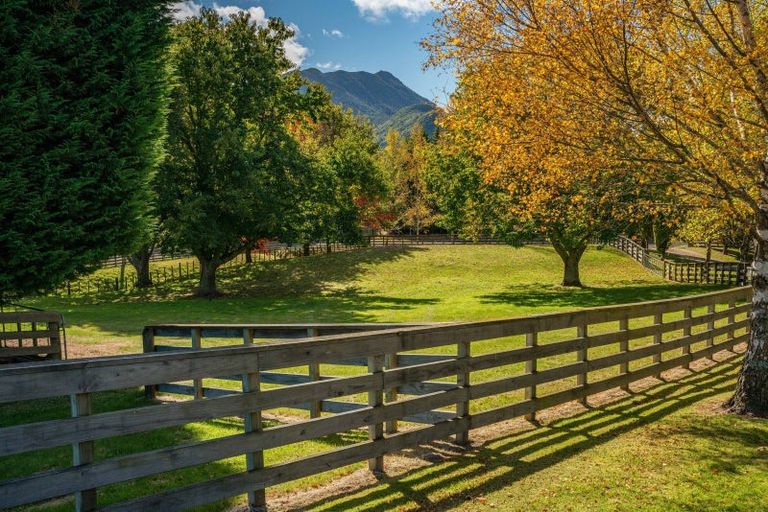 Photo of property in 8 Mark Wynd, Maunganamu, Taupo, 3379