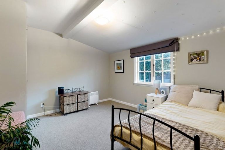 Photo of property in 35 Winters Road, Redwood, Christchurch, 8051