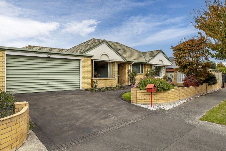 Photo of property in 1/15 Showgate Avenue, Sockburn, Christchurch, 8042